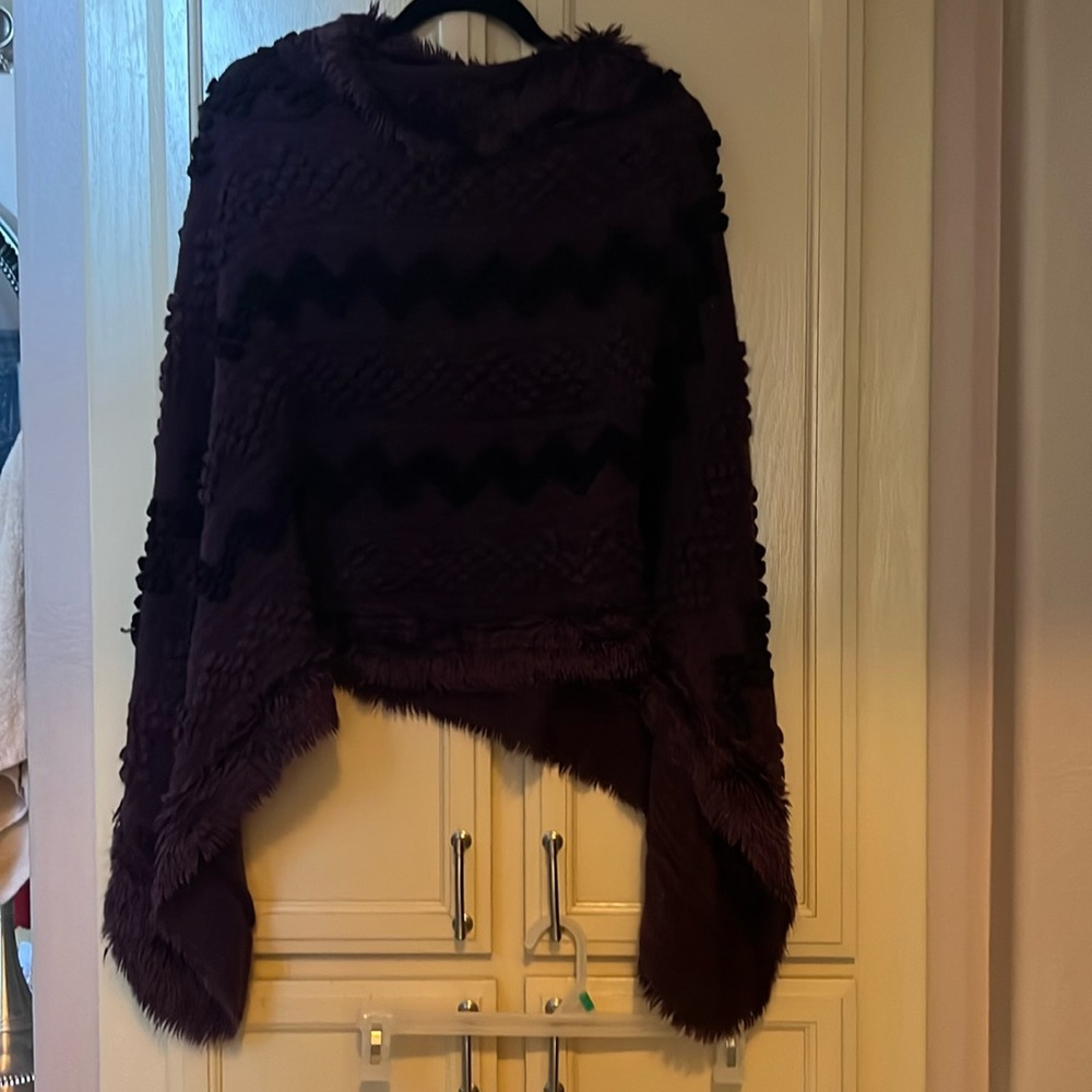 Pretty purple poncho! Soft & cozy!  Not too thick, lighter-weight for all season